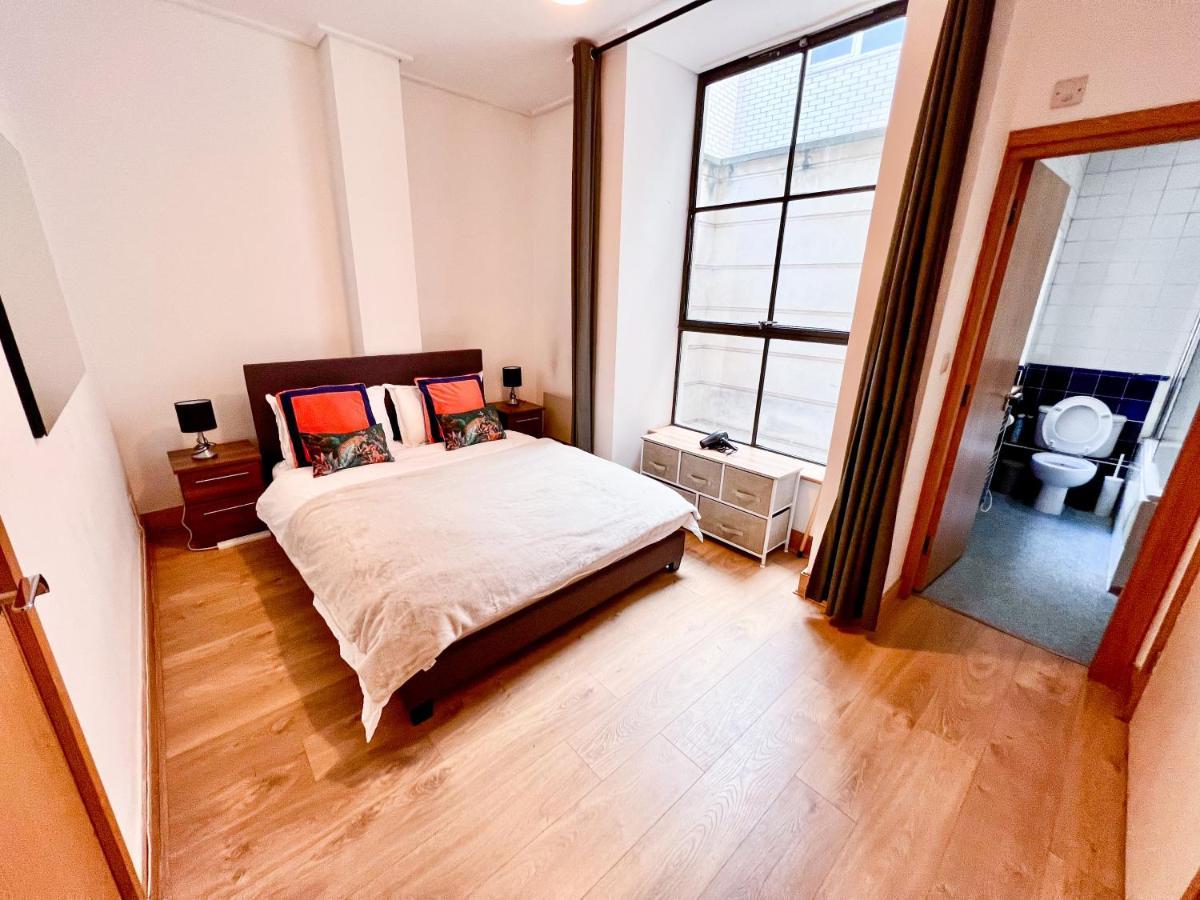 Superior Entire Apartment Between St Pauls Cathedral And Covent Garden London Eksteriør billede