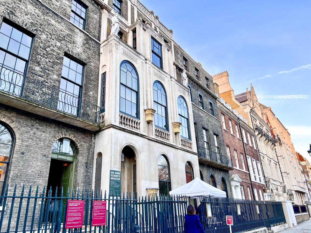 Superior Entire Apartment Between St Pauls Cathedral And Covent Garden London Eksteriør billede