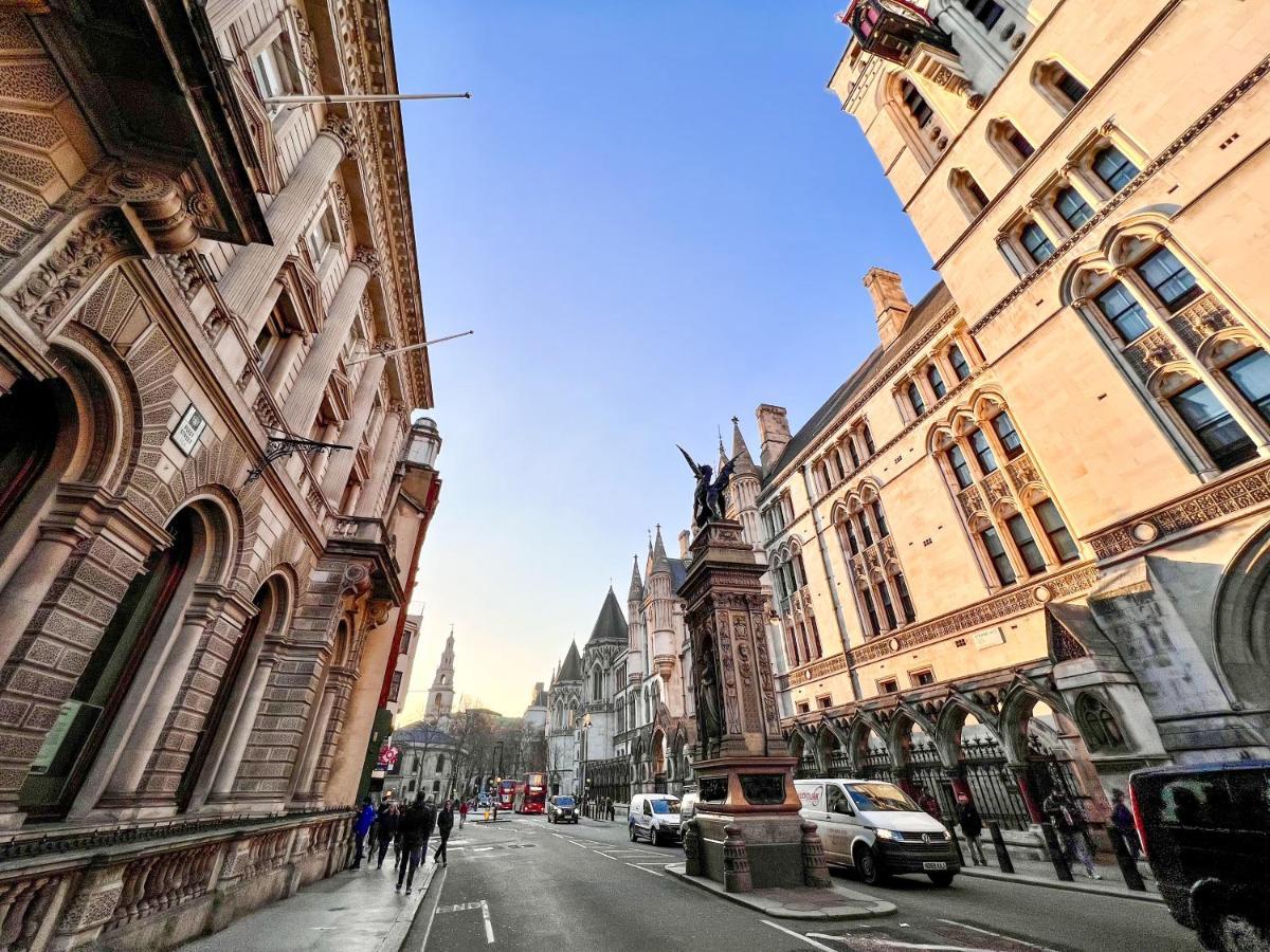 Superior Entire Apartment Between St Pauls Cathedral And Covent Garden London Eksteriør billede