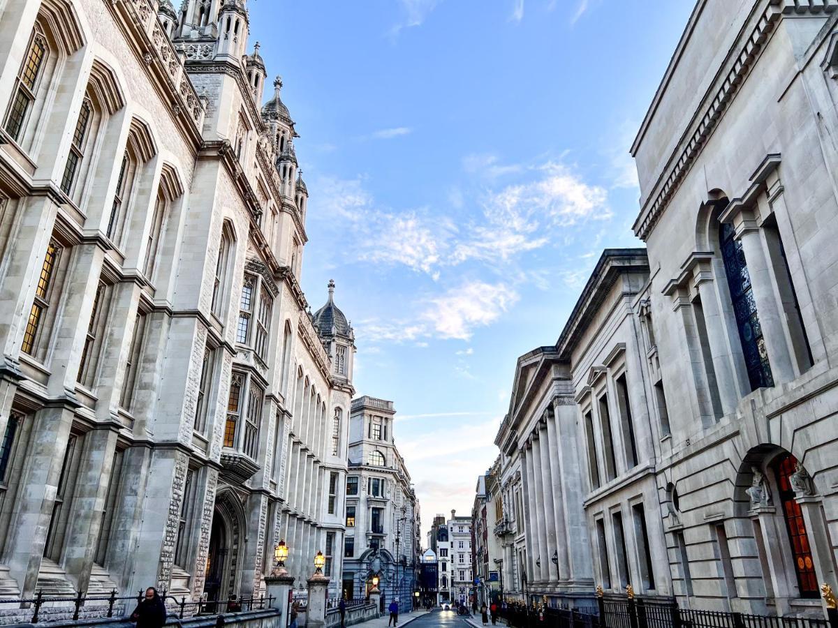 Superior Entire Apartment Between St Pauls Cathedral And Covent Garden London Eksteriør billede