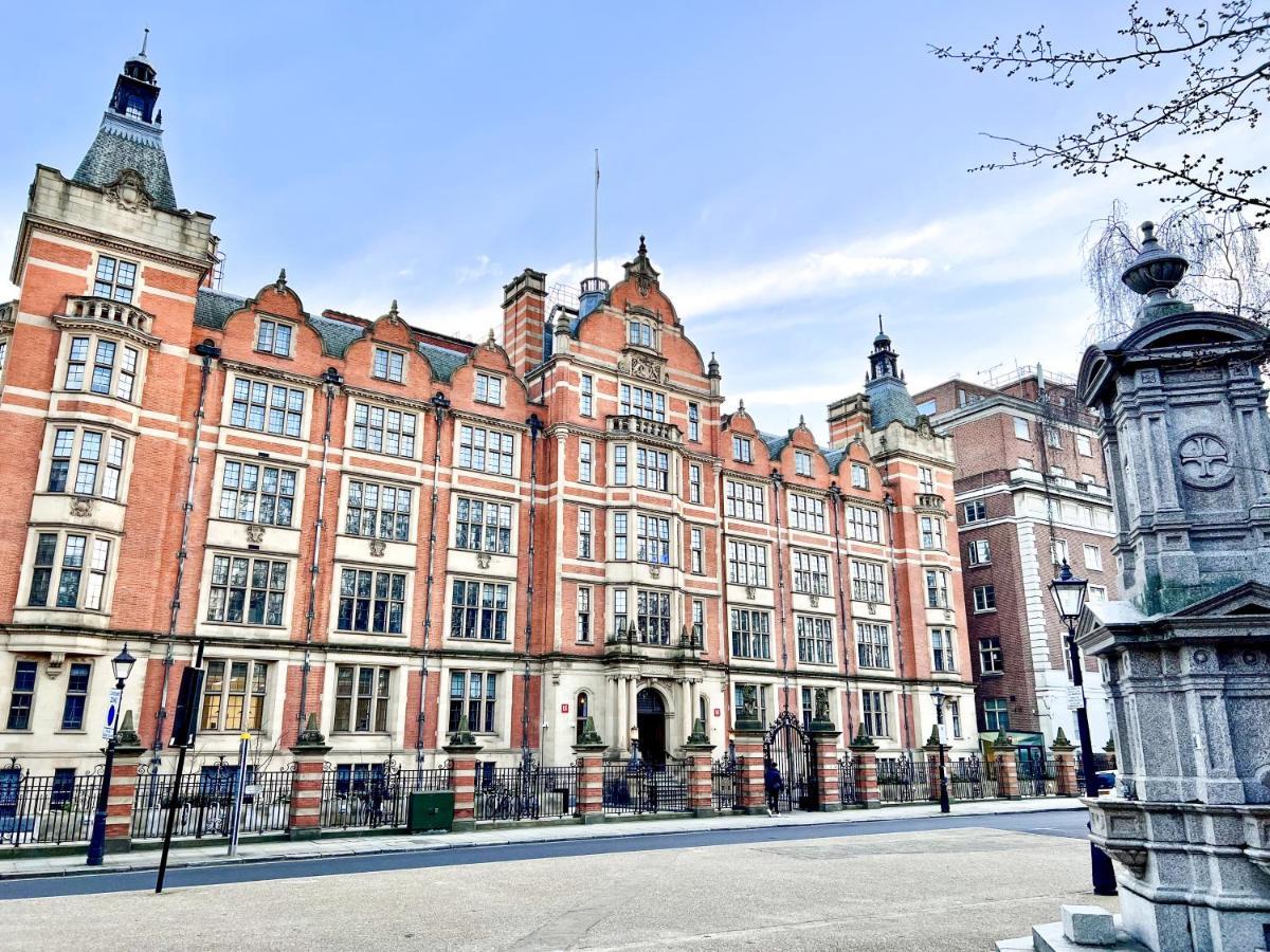 Superior Entire Apartment Between St Pauls Cathedral And Covent Garden London Eksteriør billede