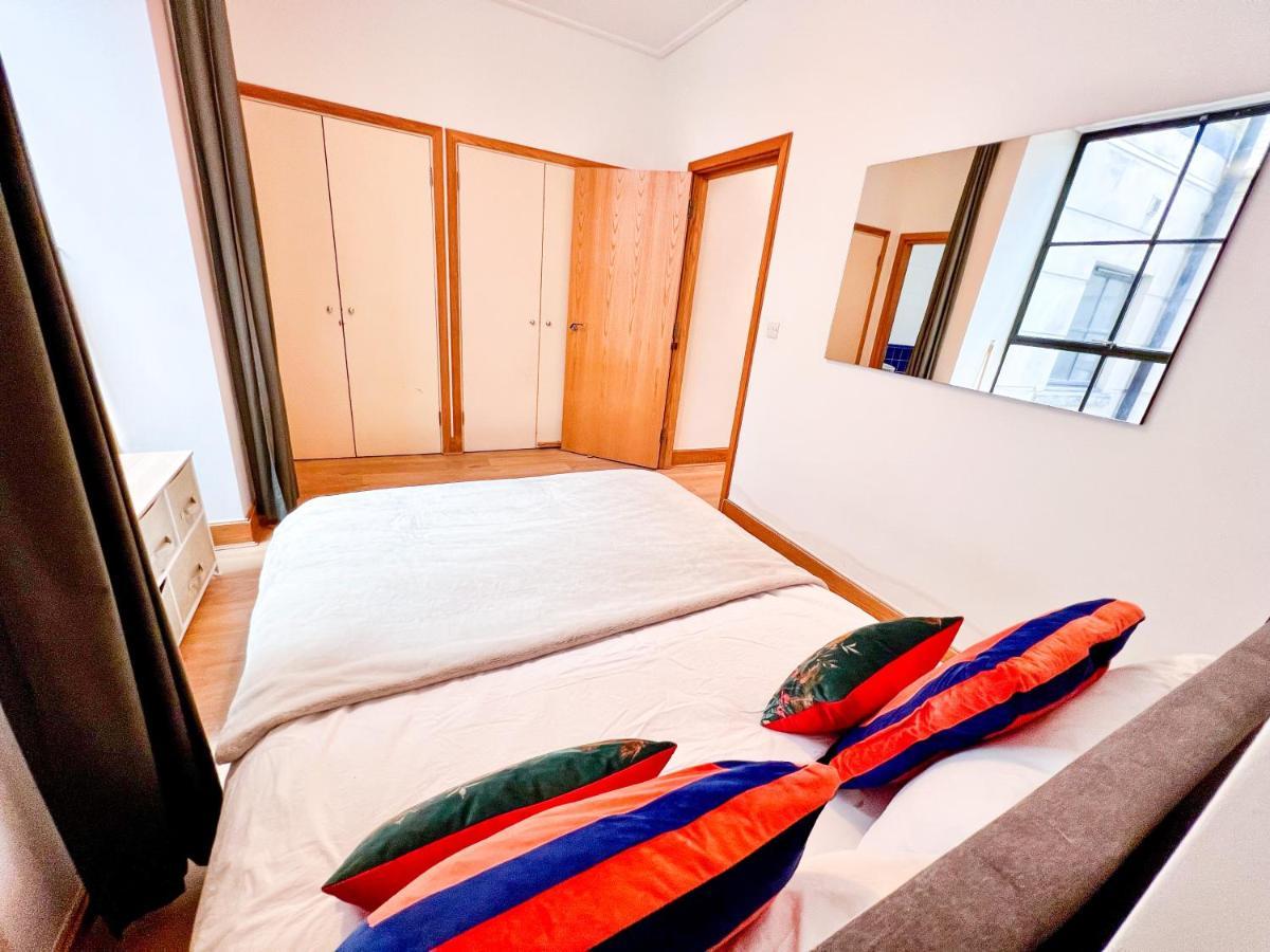 Superior Entire Apartment Between St Pauls Cathedral And Covent Garden London Eksteriør billede