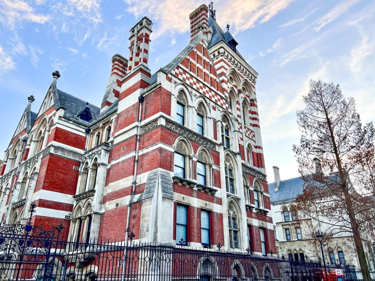 Superior Entire Apartment Between St Pauls Cathedral And Covent Garden London Eksteriør billede